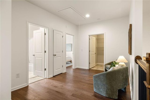 1052 Johnson Grove, Atlanta, GA 30318