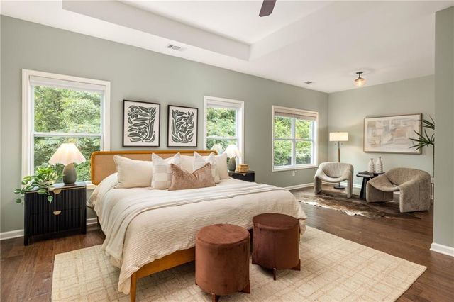 1052 Johnson Grove, Atlanta, GA 30318