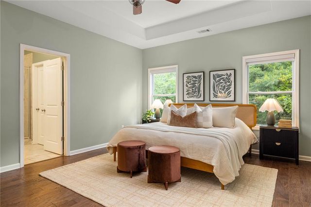 1052 Johnson Grove, Atlanta, GA 30318