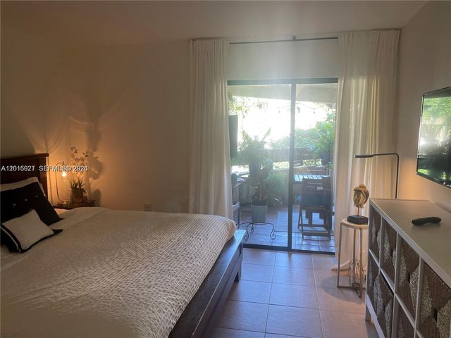 9280 SW 123rd Ct 207, Miami, FL 33186