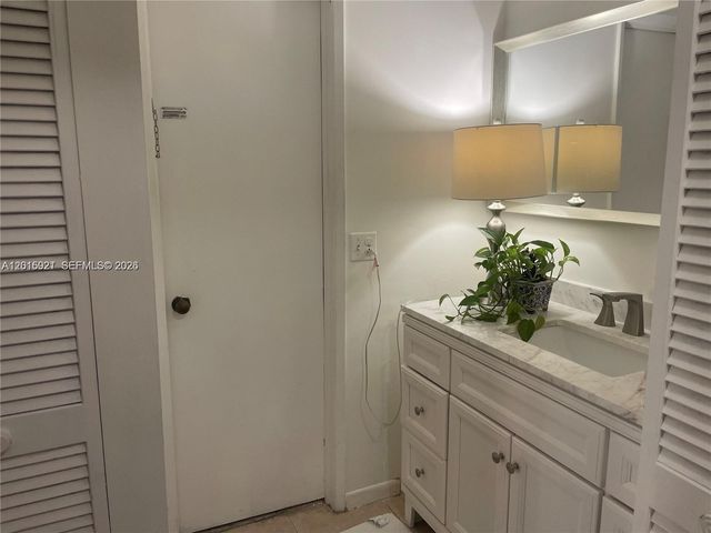 9280 SW 123rd Ct 207, Miami, FL 33186