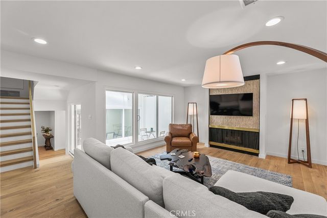 4745 La Villa Marina J, Marina Del Rey, CA 90292