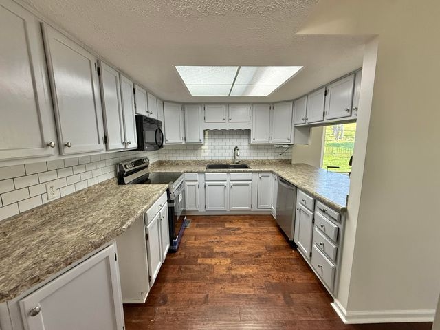 2020 Longview Drive, Georgetown, KY 40324