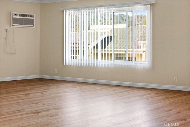 3220 Altura Avenue 331, La Crescenta, CA 91214