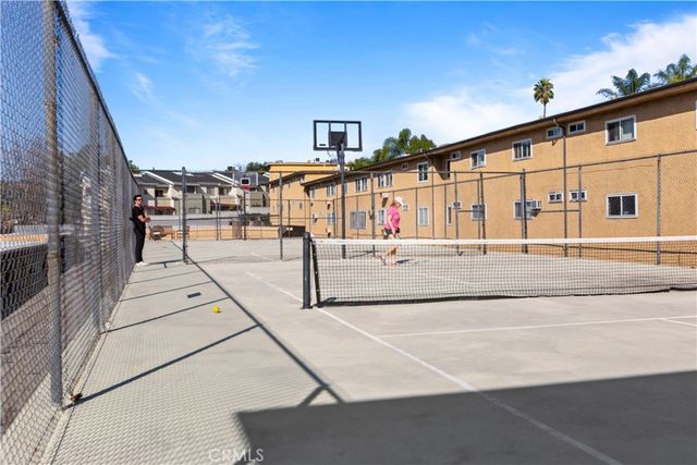 3220 Altura Avenue 331, La Crescenta, CA 91214