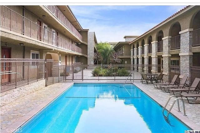 3220 Altura Avenue 331, La Crescenta, CA 91214