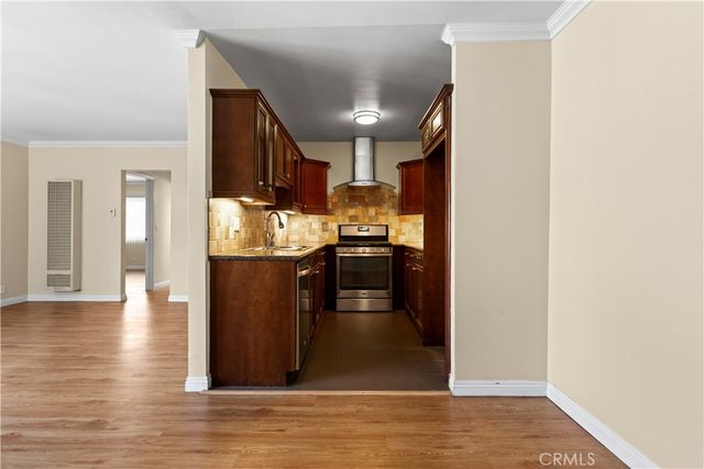 3220 Altura Avenue 331, La Crescenta, CA 91214