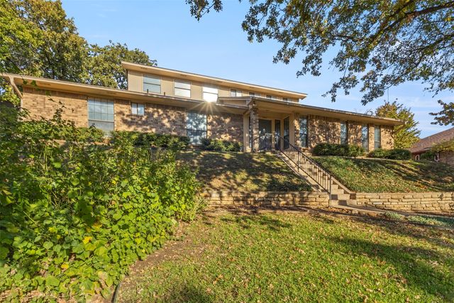 2707 Lincoln Drive, Arlington, TX 76006