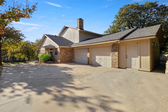 2707 Lincoln Drive, Arlington, TX 76006