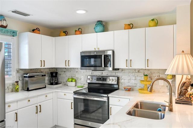 4500 Botanical Place CIR 4, Naples, FL 34112