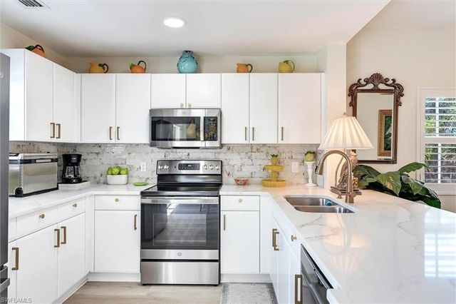 4500 Botanical Place CIR 4, Naples, FL 34112