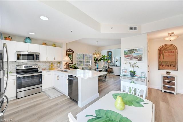 4500 Botanical Place CIR 4, Naples, FL 34112