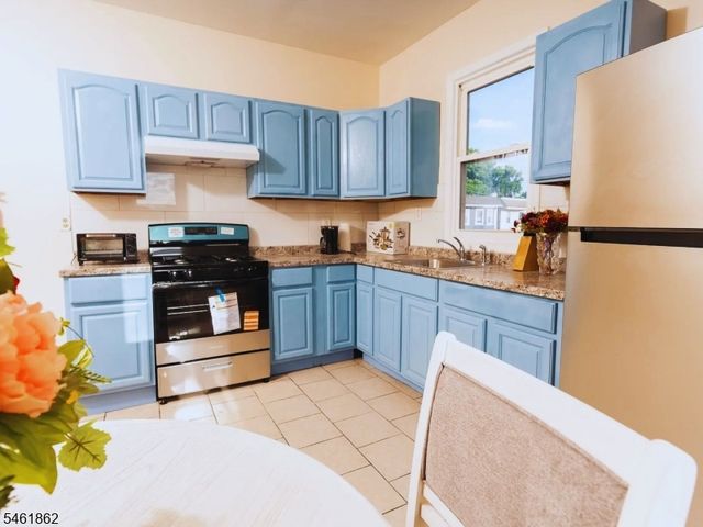 369 21St St, Irvington Twp., NJ 07111