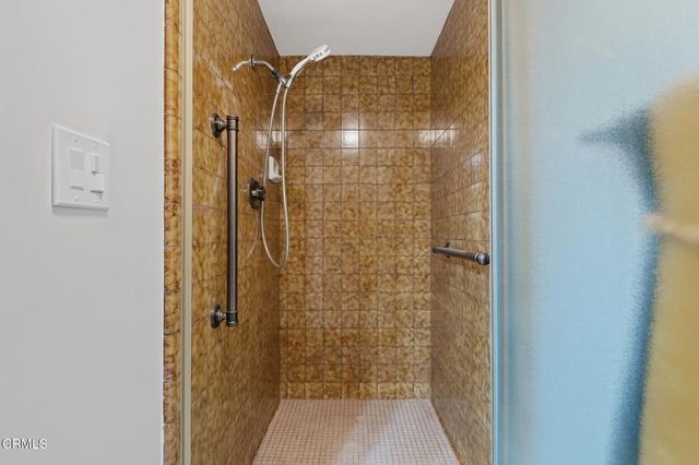 66 Paseo Esplendido, Camarillo, CA 93010