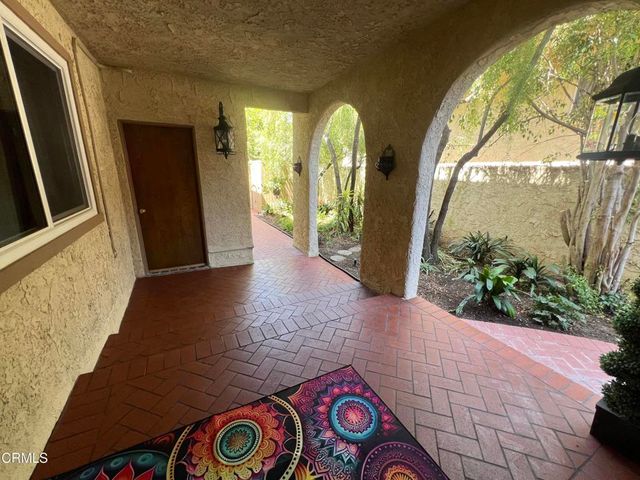 66 Paseo Esplendido, Camarillo, CA 93010