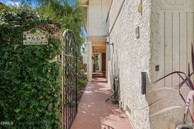 66 Paseo Esplendido, Camarillo, CA 93010