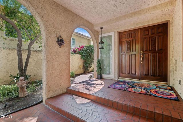 66 Paseo Esplendido, Camarillo, CA 93010