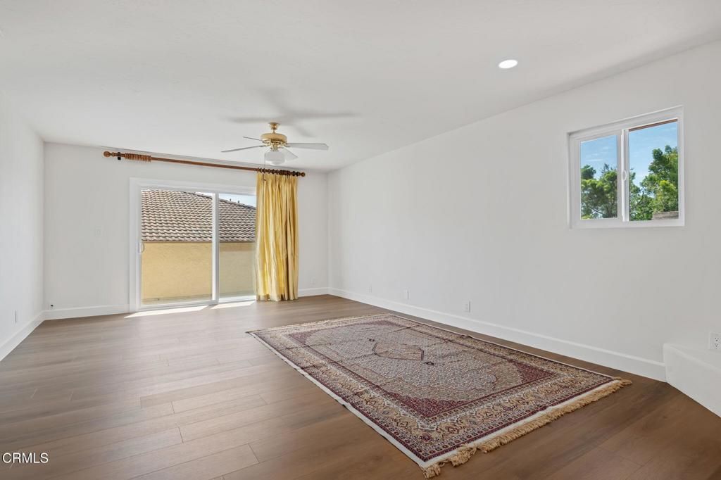 Image 20 of property listing at 66 Paseo Esplendido, Camarillo, CA 93010