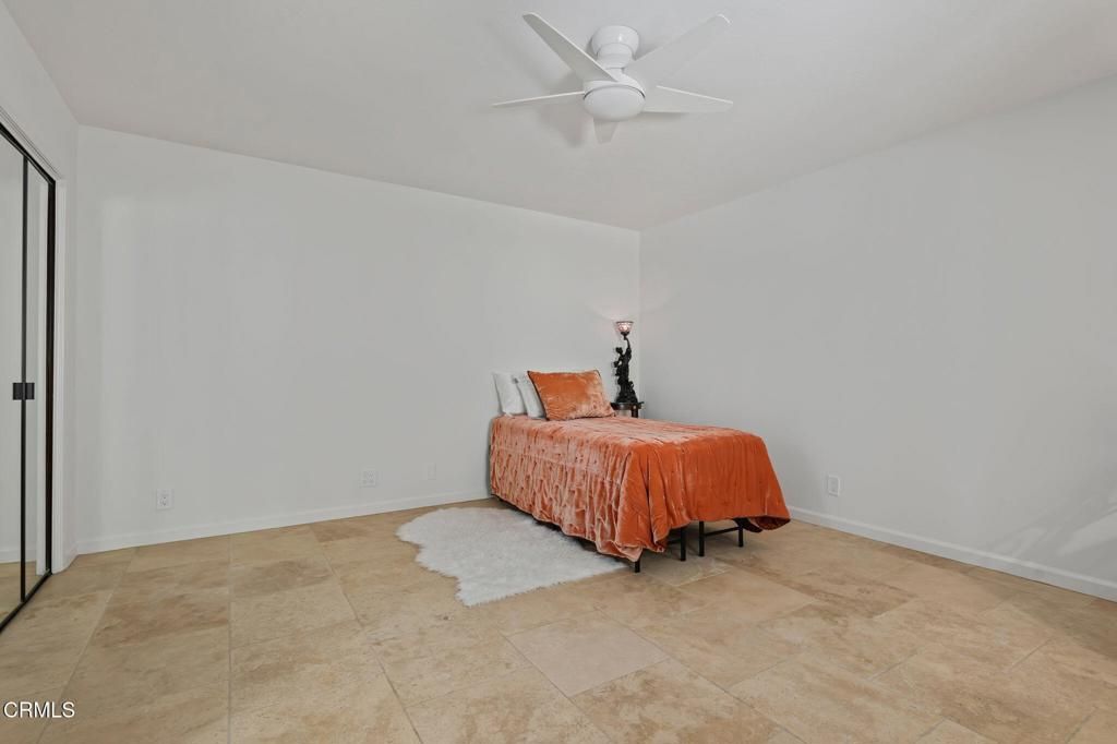 Image 31 of property listing at 66 Paseo Esplendido, Camarillo, CA 93010
