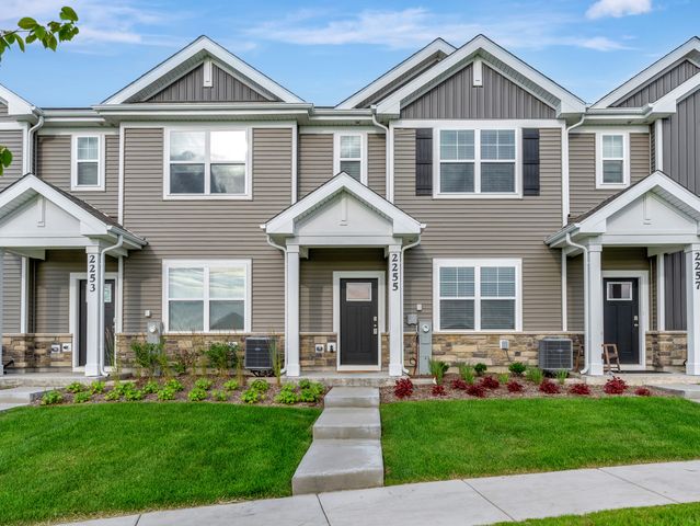 2255 Riesling Road, Oswego, IL 60543