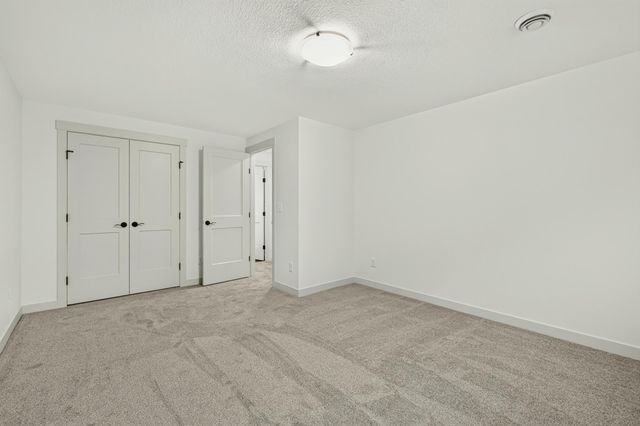 3756 Stonehedge Drive NE, Rochester, MN 55906