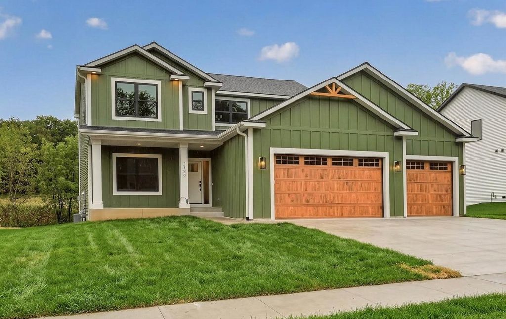 3756 Stonehedge Drive NE, Rochester, MN 55906