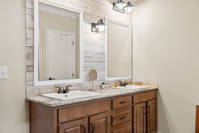 1223 County Road 1540, Alba, TX 75410