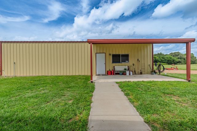 1223 County Road 1540, Alba, TX 75410