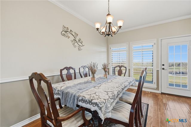 1733 County Road 376, Shiner, TX 77984