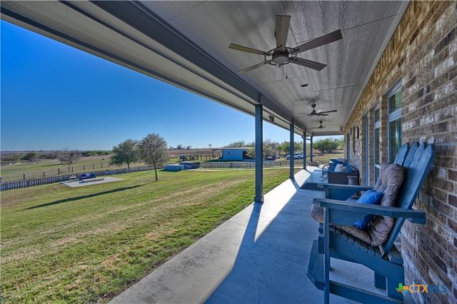 1733 County Road 376, Shiner, TX 77984