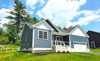15 High Bluff, Belchertown, MA 01007