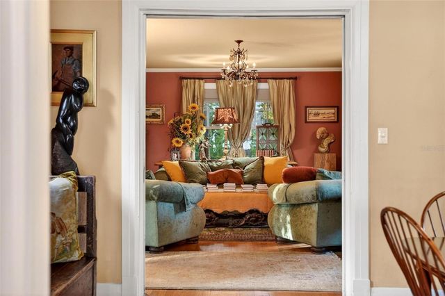 976 FAIRVIEW AVENUE, Mount Dora, FL 32757