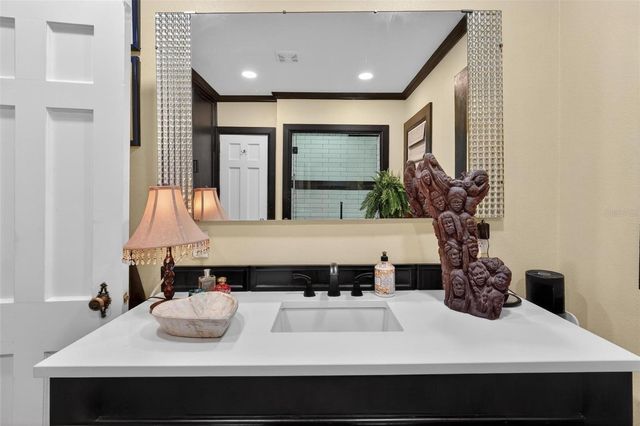 976 FAIRVIEW AVENUE, Mount Dora, FL 32757