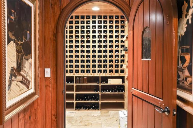 976 FAIRVIEW AVENUE, Mount Dora, FL 32757