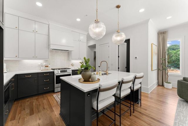 281 White NW Street, Marietta, GA 30060