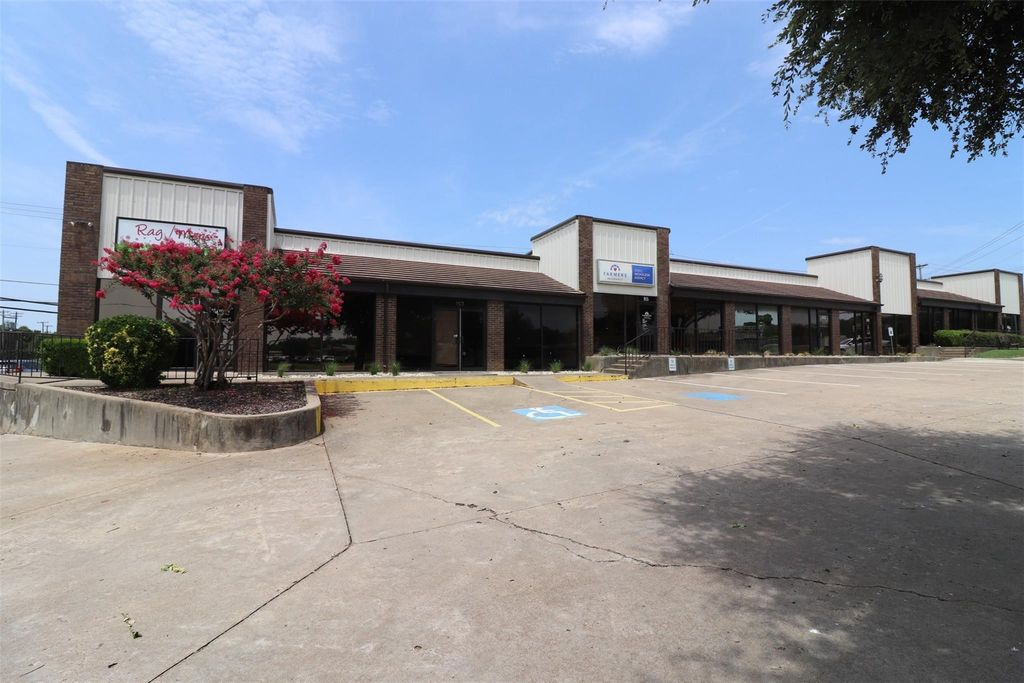 911 N Mill Street 911, Lewisville, TX 75057