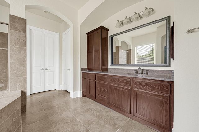 4526 Broken Rock Lane, Sugar Land, TX 77479
