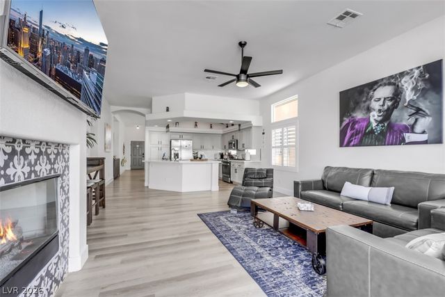 10082 Prairie Dove Avenue, Las Vegas, NV 89117