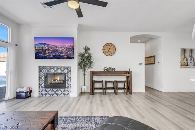 10082 Prairie Dove Avenue, Las Vegas, NV 89117