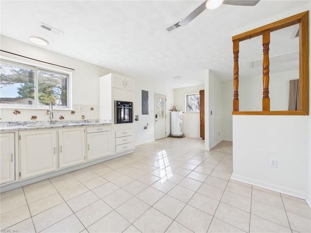 1101 Kenelm CT, Chesapeake, VA 23323