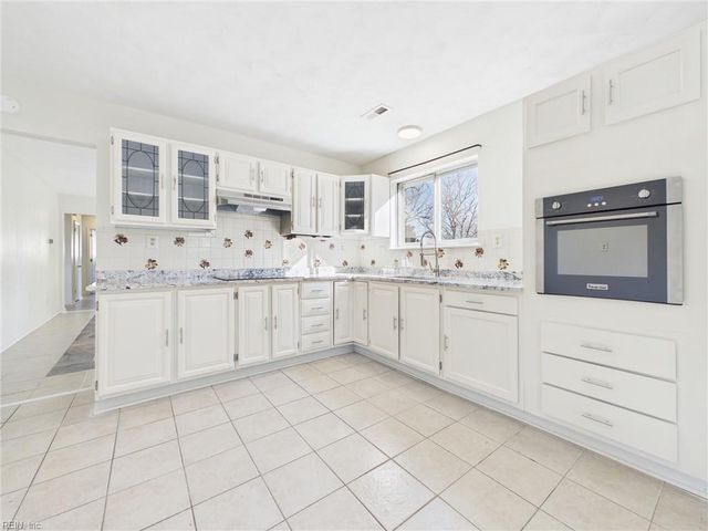 1101 Kenelm CT, Chesapeake, VA 23323