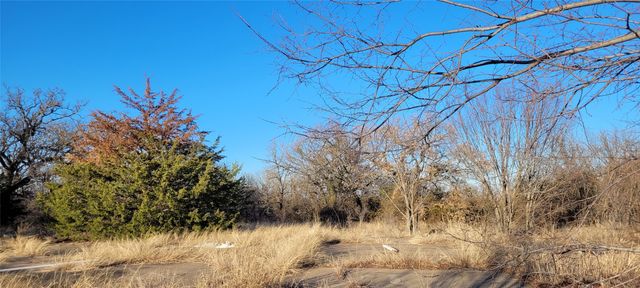 397 Clubhouse Drive, Burleson, TX 76028