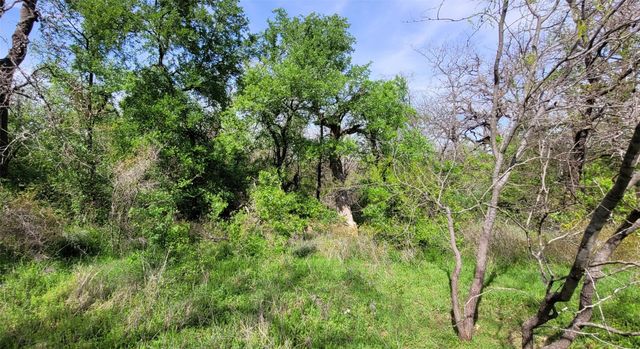 397 Clubhouse Drive, Burleson, TX 76028