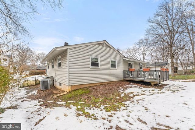 606 MEADOW LN SW, Vienna, VA 22180