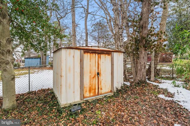 606 MEADOW LN SW, Vienna, VA 22180