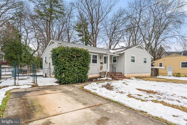 606 MEADOW LN SW, Vienna, VA 22180