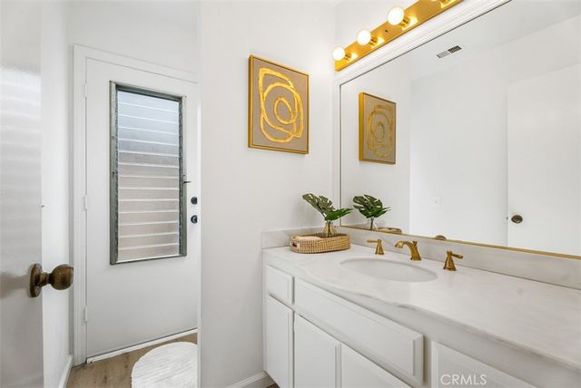 2310 N Linwood, Santa Ana, CA 92705