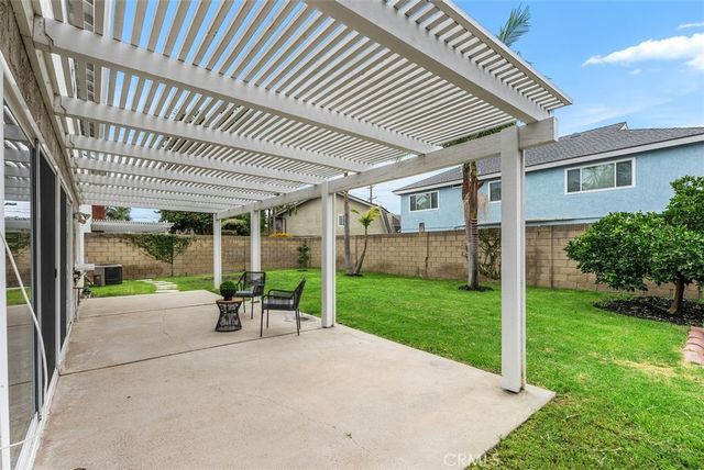 2310 N Linwood, Santa Ana, CA 92705