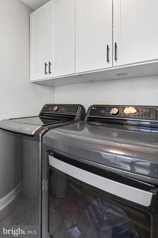 15403 MARTINS HUNDRED DR, Centreville, VA 20120