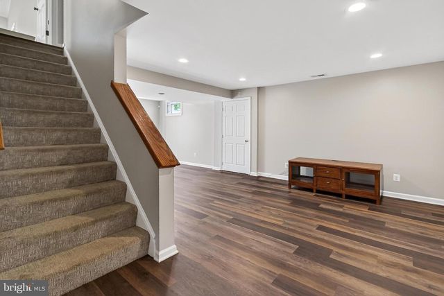 15403 MARTINS HUNDRED DR, Centreville, VA 20120